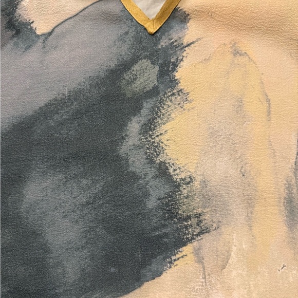 *PRE-OWNED* Zara Women's Size S Watercolor Sleeveless V-Neck Blouse - Picture 4 of 6